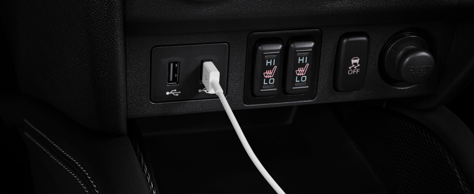 Mitsubishi RVR USB plugin and heated seat controls 