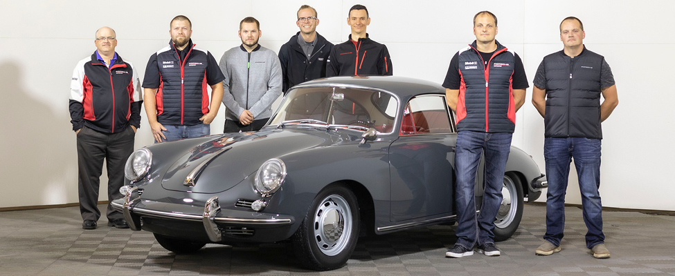 Porsche Restoration Project team members.